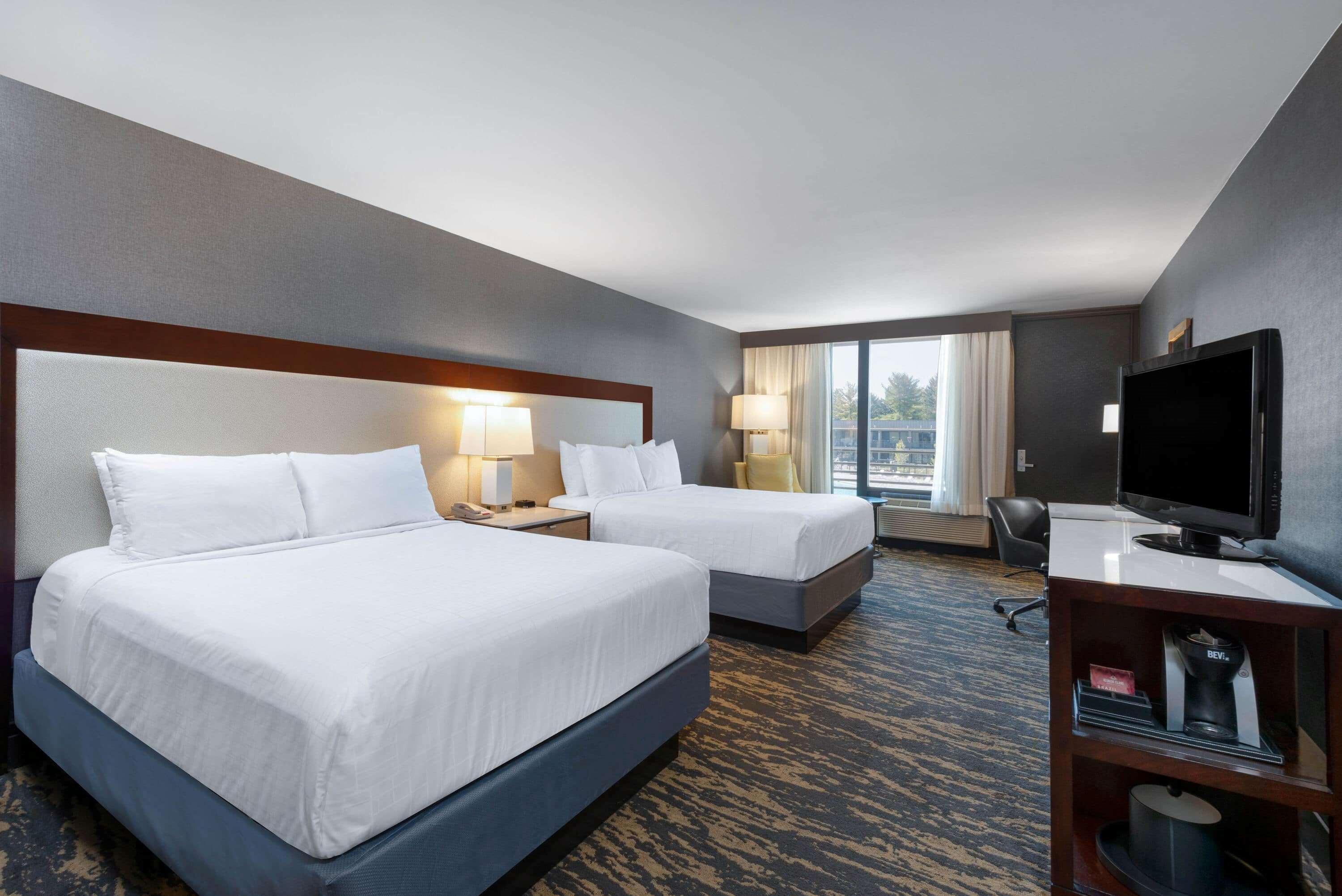 Wyndham Lancaster Resort And Convention Center Smoketown  Exterior photo