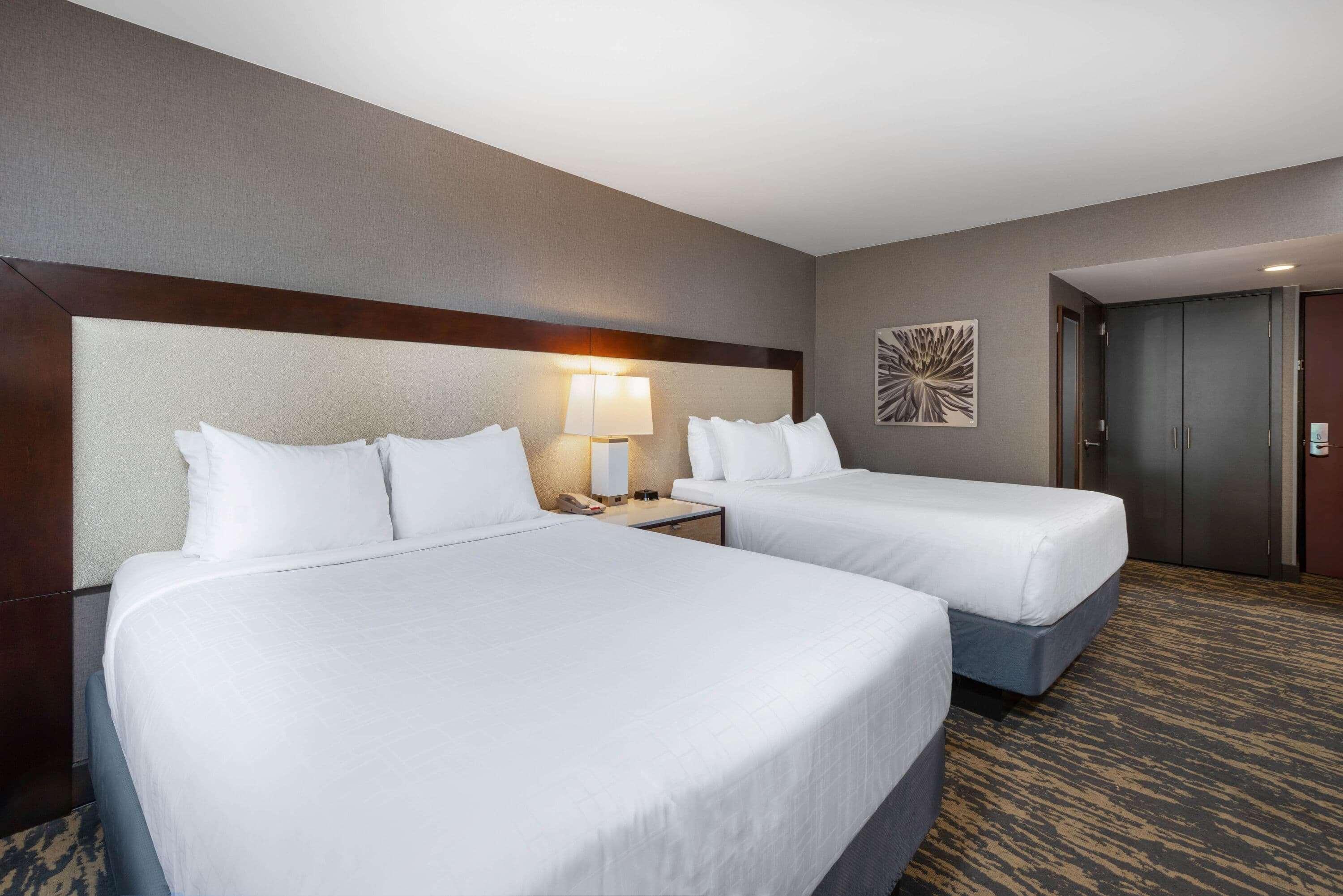 Wyndham Lancaster Resort And Convention Center Smoketown  Exterior photo